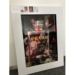 Glasschilderij Prada Parfum 